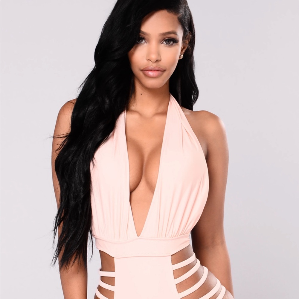 (NWT) Fashion Nova Swimsuit - Nude